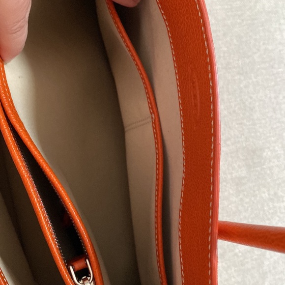 Tod’s orange bag - Picture 8 of 9